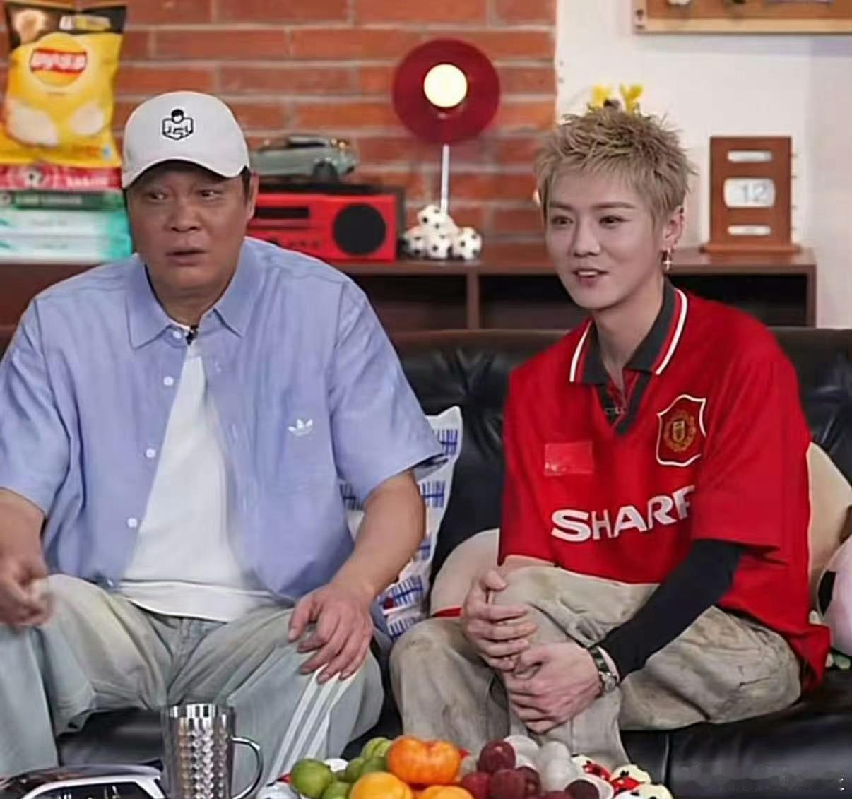 鹿晗鹿晗预测姆巴佩最有可能拿金靴  资深球迷鹿晗在线分析金靴归属，看好姆巴佩高效