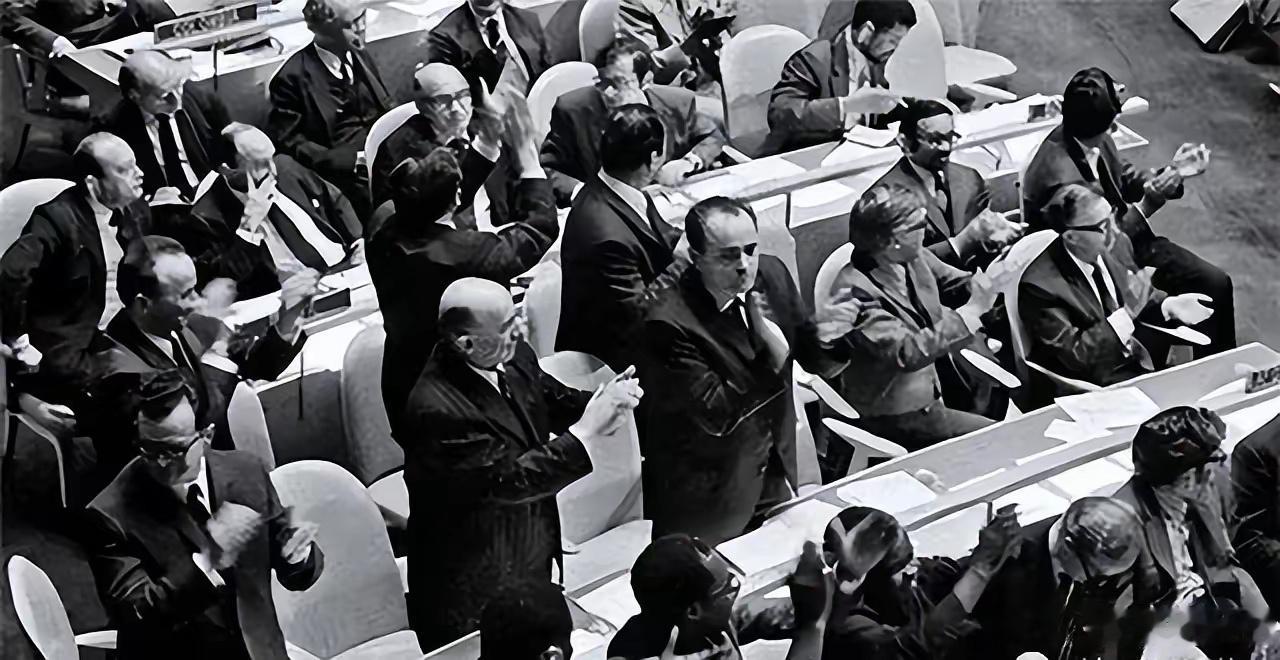 1971年10月25日，联合国第26届大会表决第2758号决议，以76票赞成、3