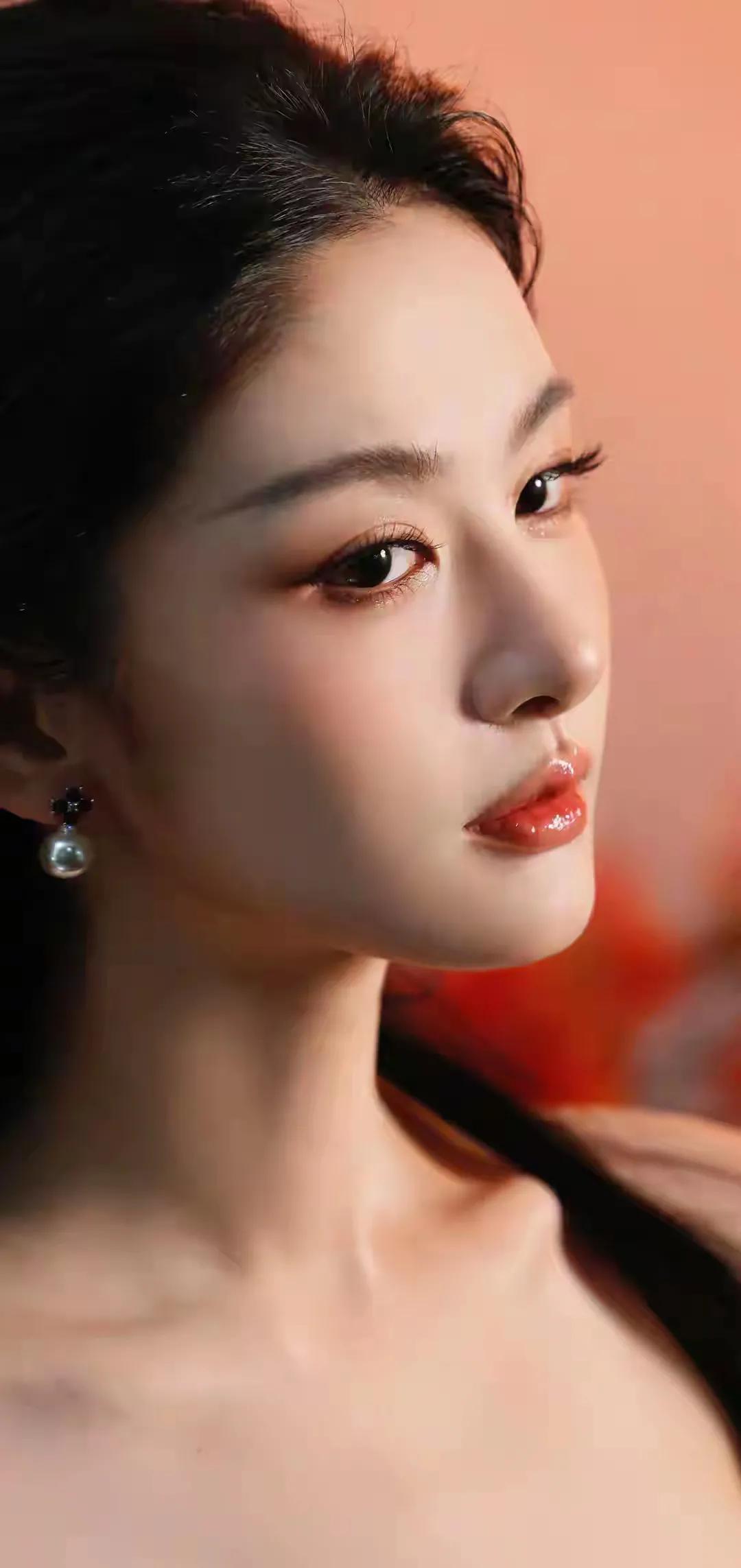 真正的美女到底长什么样高清美女 超级耐看美女 你有压力过大，偷偷抹眼泪的时候吗 