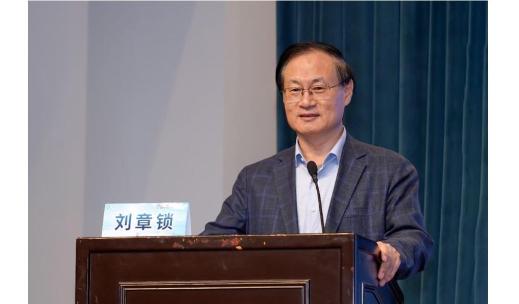 五年之前，当刘章锁被免去郑州大学副校长和郑大一附院院长职务之后，他曾感慨，郑大一