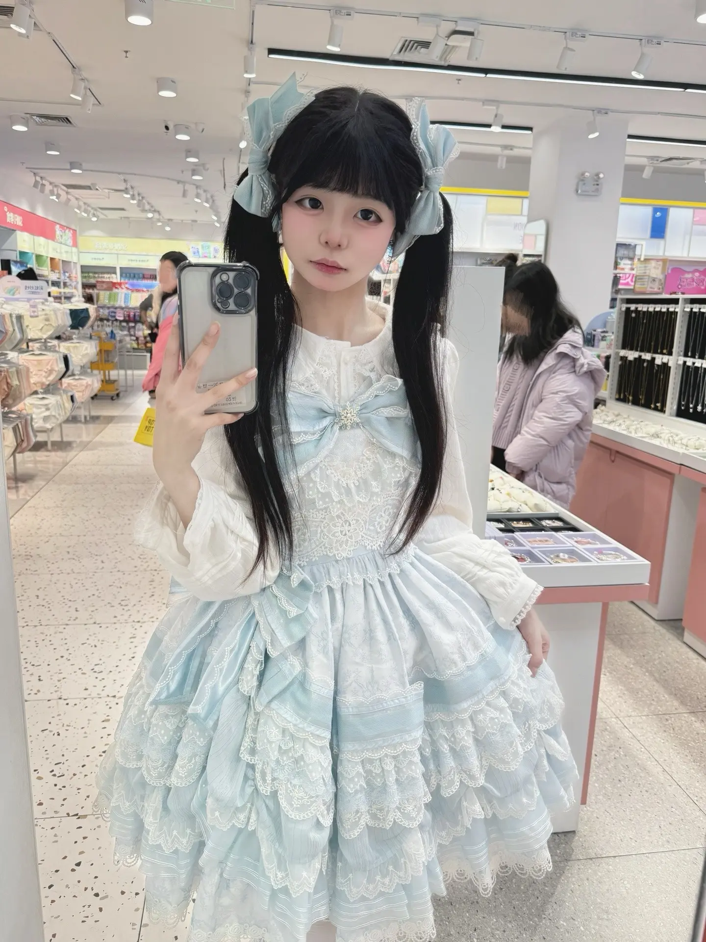 现在对你不好的人 以后也不会对你好甜妹