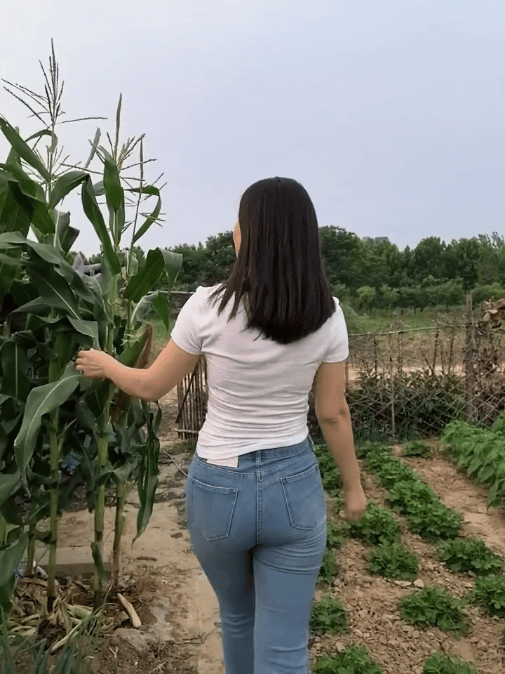 小姐姐说偶尔回乡下生活也蛮惬意的！