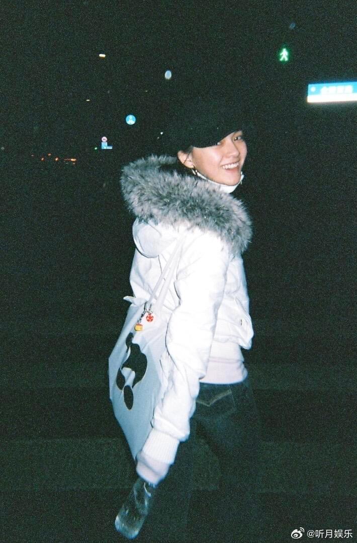 文淇你要娶老婆啊 啊啊啊啊啊啊文淇又在散发魅力！你要娶老婆啊？怎么可以介么帅新的