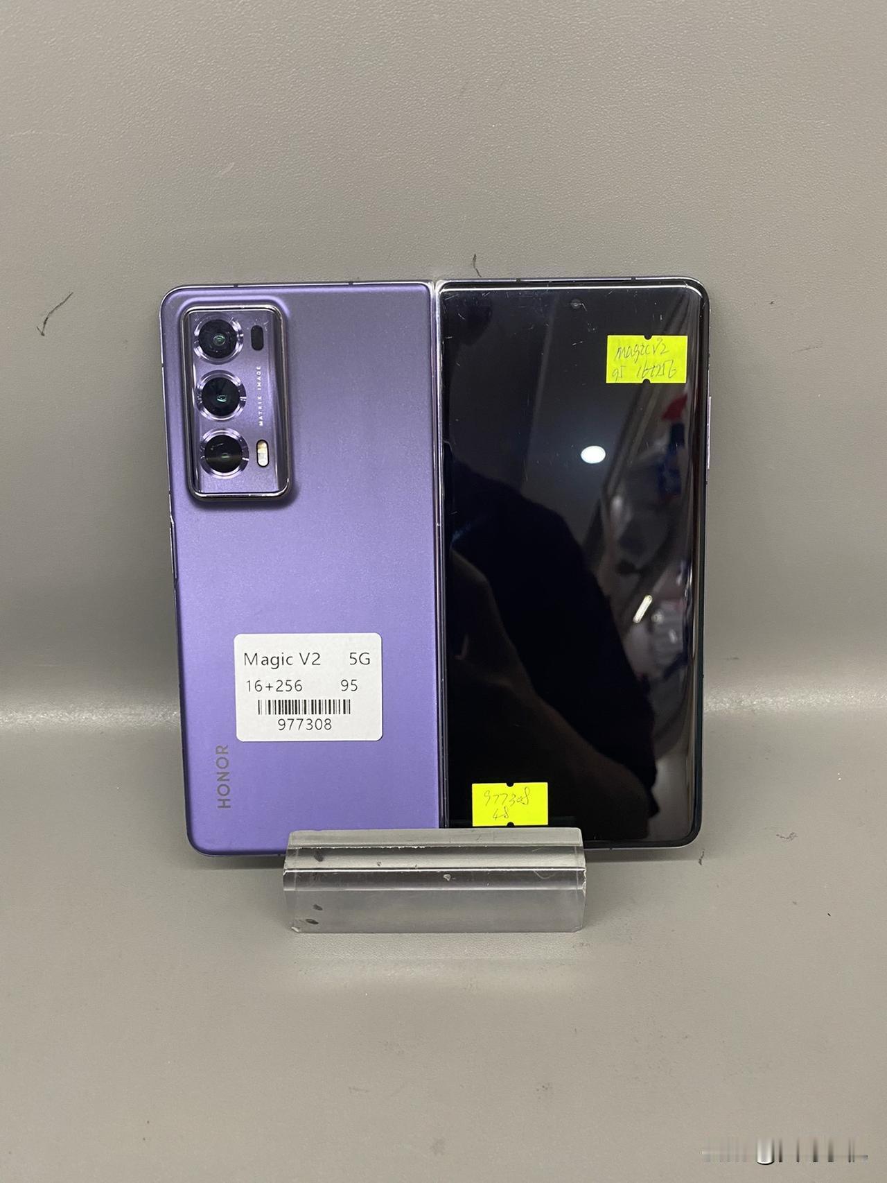 荣耀magicV2 16+256 5G
全部都是原装手机，💰2999！喜欢的家