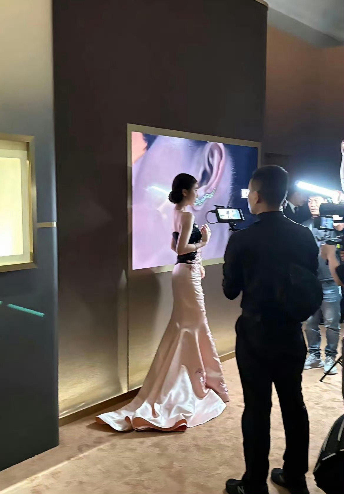 虞书欣 高妹我直接斯哈斯哈 
