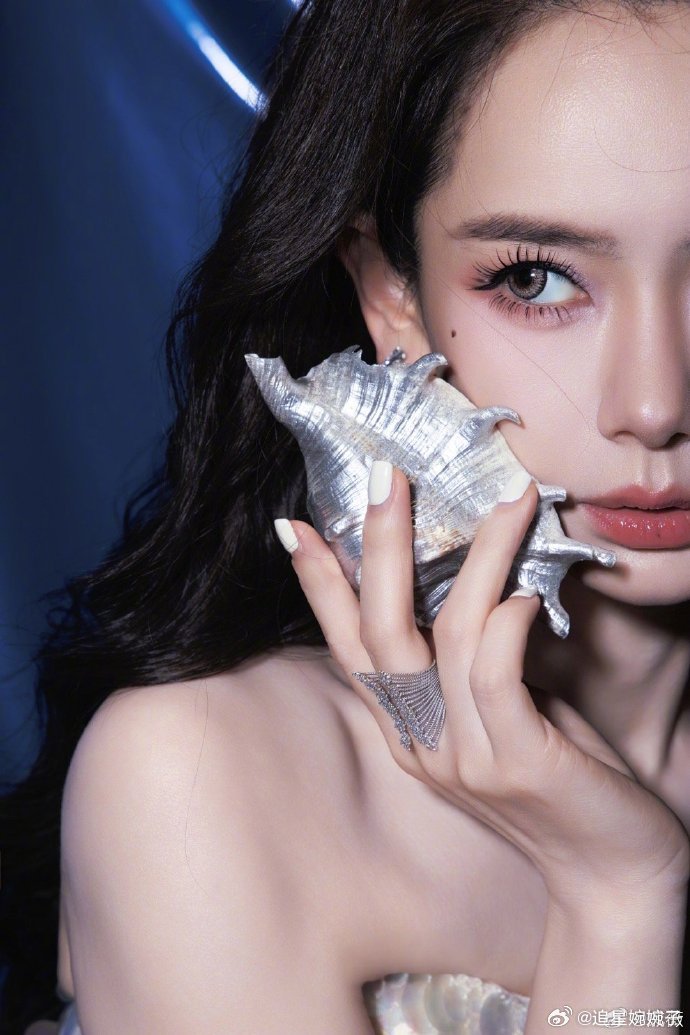 戚薇活的好通透虽然外表很重要，但是内在其实才是更重要的存在，毕竟有一个好内在也会