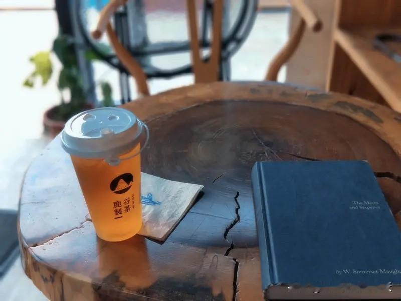 没有一份工作是可以一劳永逸的，

好的工作一直都是和你的人生阶段性具有契合性的：