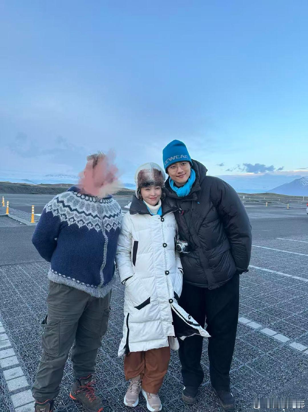 网友见证孙丞潇求婚金莎现场金莎冰岛教网友怎样微笑 12月24日，网友分享自己在冰