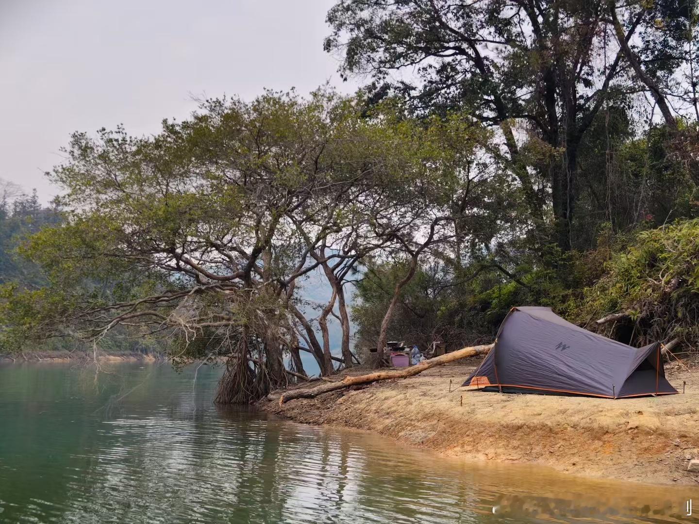 邛崃车展开始，参展：比亚迪：汉EV、元PLUS、秦PLUS DM-i、宋L DM