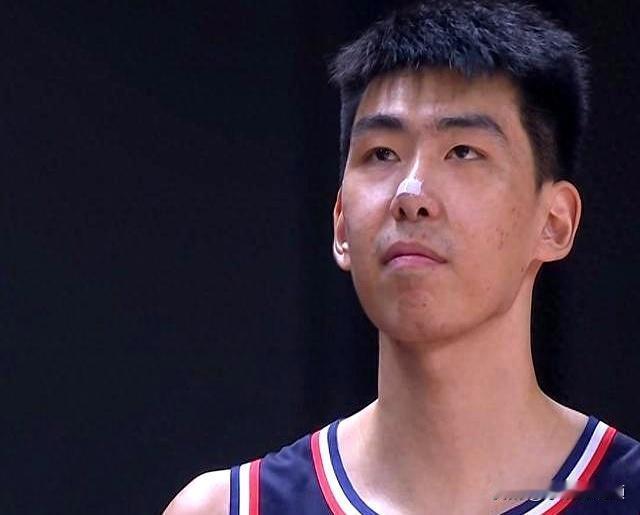 中国篮协：增补徐昕与赵嘉义参加国家男篮阶段性训练营

中国篮协于5月7日宣布，增