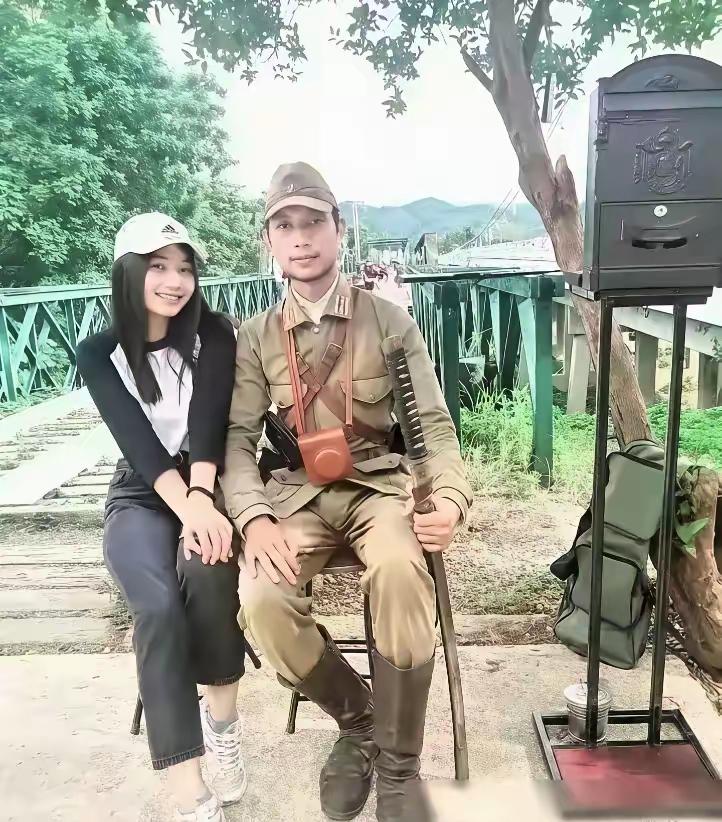 [军旅话题]别拿轻浮当新奇！看了这两张图，让我想起了连队的刺杀靶子就是稻草人做的