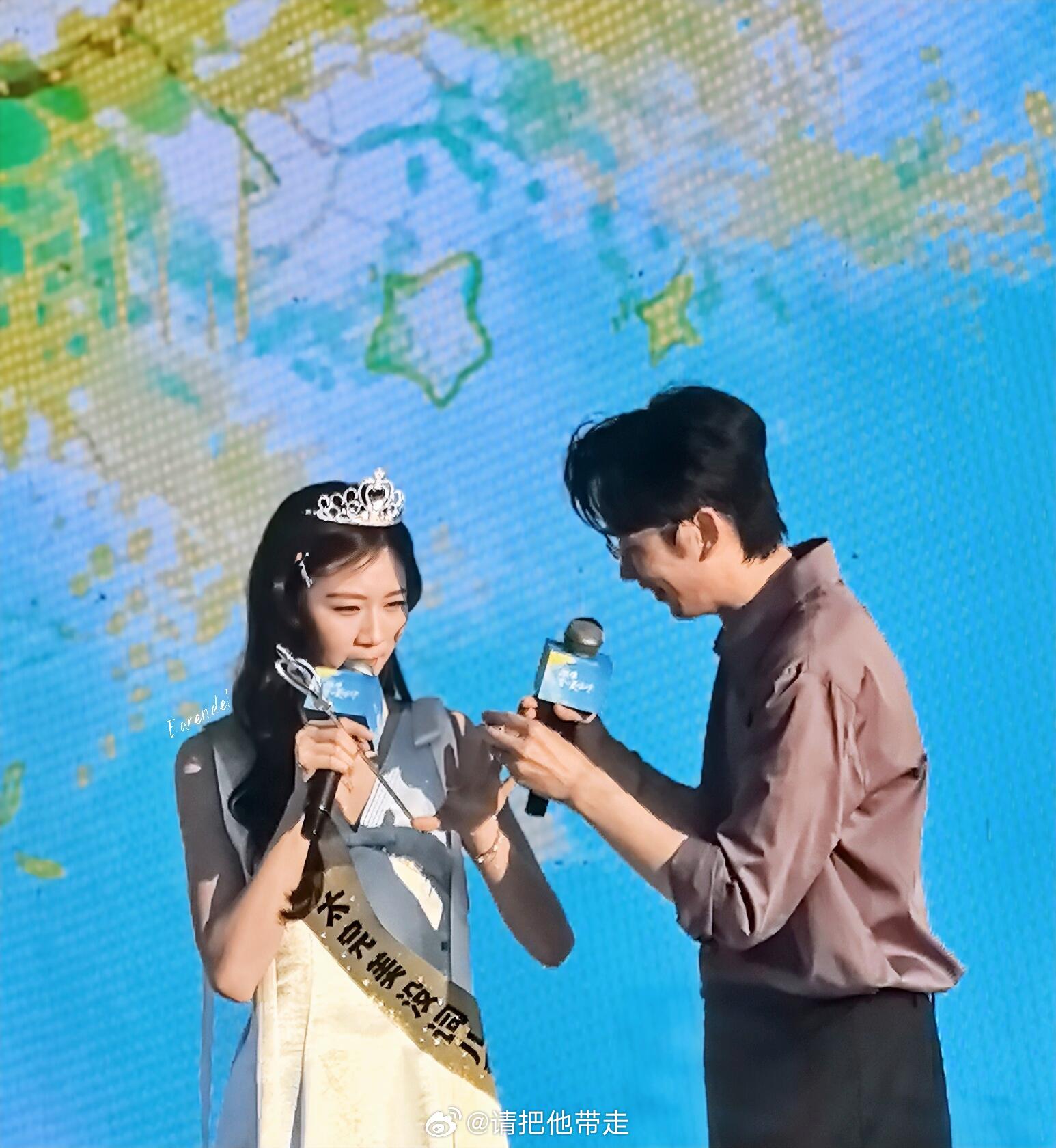 刘思维朱美吉正主回应思念成吉没有句号夸一夏派对不散场夸一夏派对 现场刘思维说“永