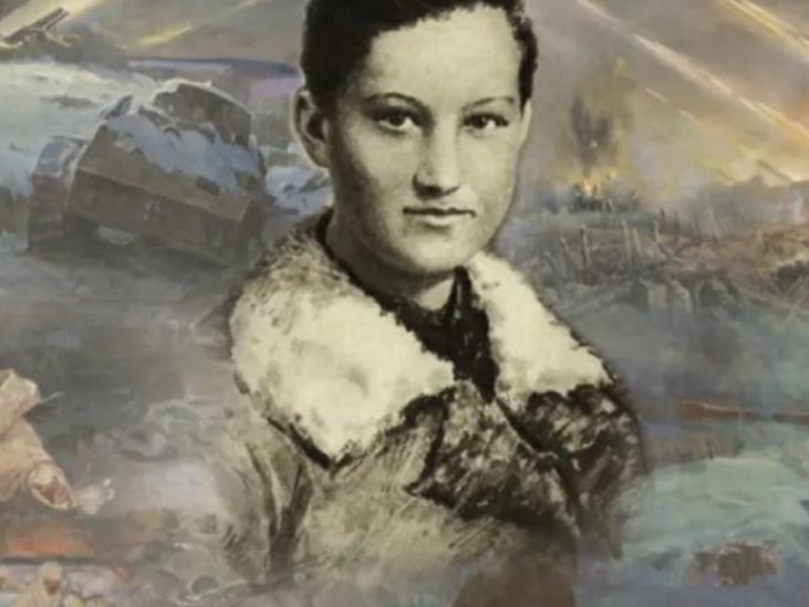 1941年，苏联女英雄卓娅，牺牲前的最后一张照片。画面中的卓娅无精打采，看似穿戴