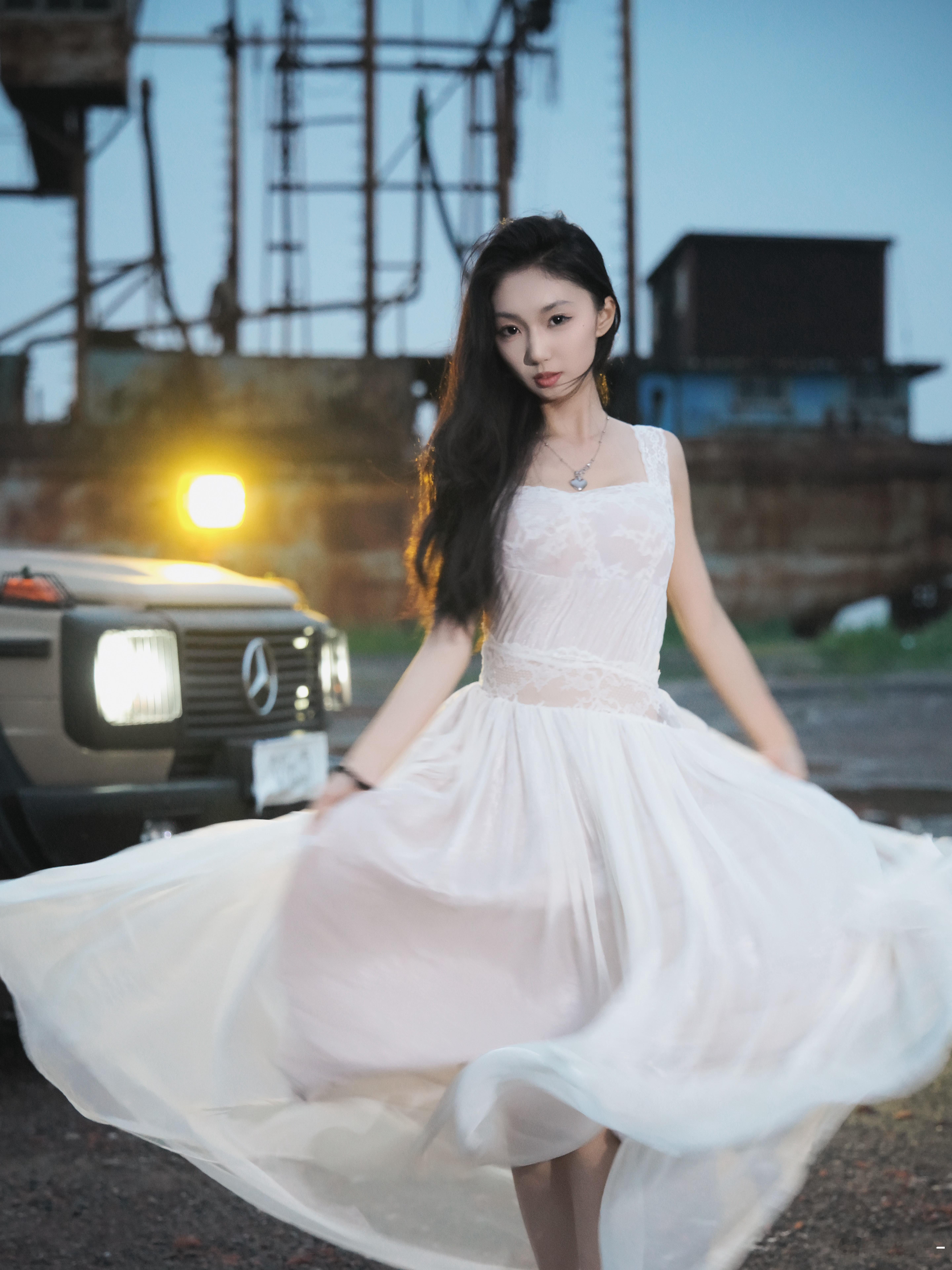 笑死，朋友这台G55，本来是缺钱想卖，让我帮他拍一组美图我拍完了给他看他说看完他