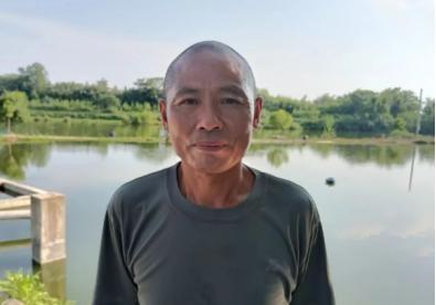 2007年，对越自卫反击战的老兵刘亮华去办低保手续，却被工作人员骂了句“不要脸”