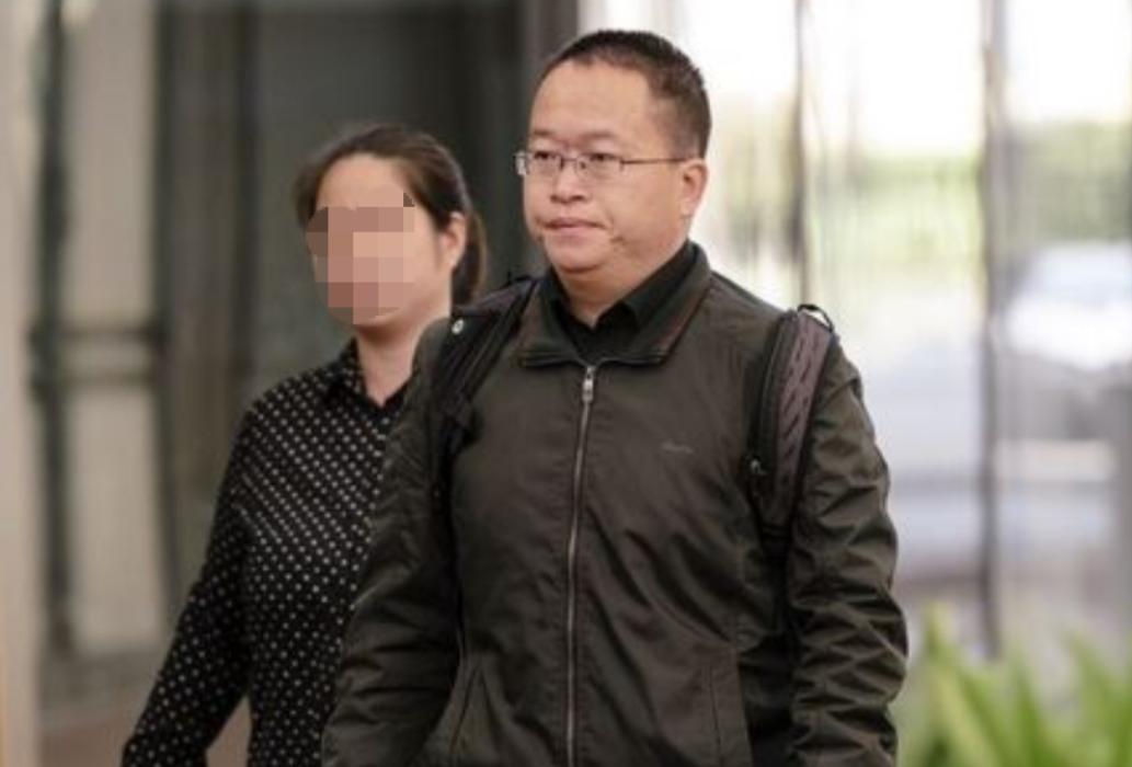 张浩，天才学霸，美国南加州大学博士，拒绝美国百万美金年薪坚持回国，被美国以“间谍