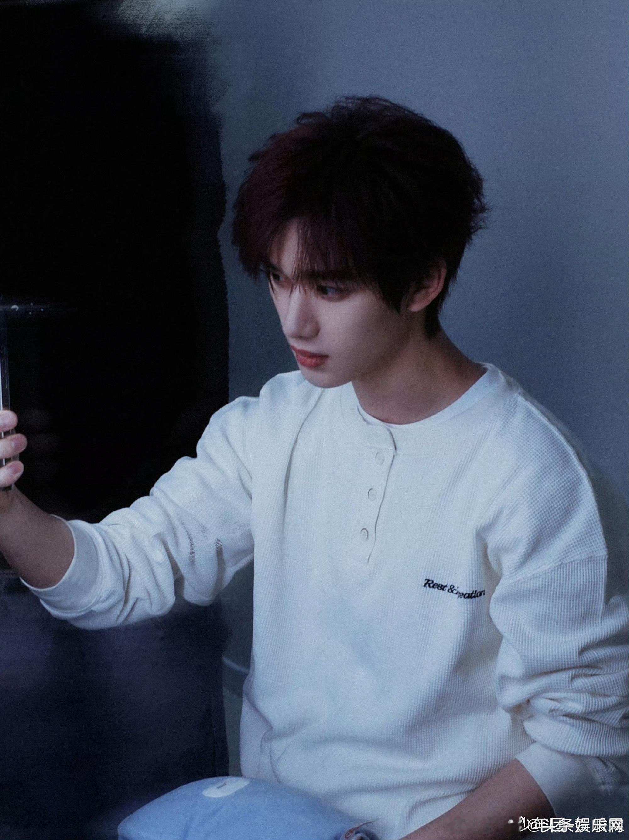 丁程鑫叫贺峻霖贺宝欸“小丁明白贺宝的心意”丁程鑫叫贺峻霖贺宝丁程鑫回复小丁明白贺