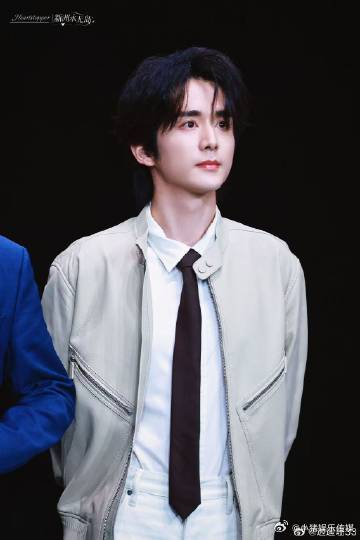 张新成6年前回复网友的私信 六年前的私信如今被分享，张新成简单的话语却承载了无限