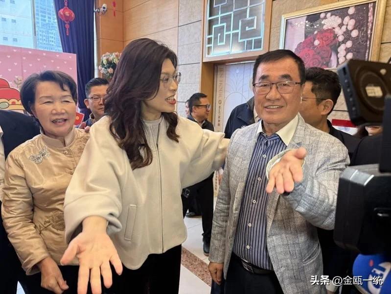 郑丽文称新北扮火车头角色 挺李四川高票当选

新北市妇女会今天（4日）在三重珍豪