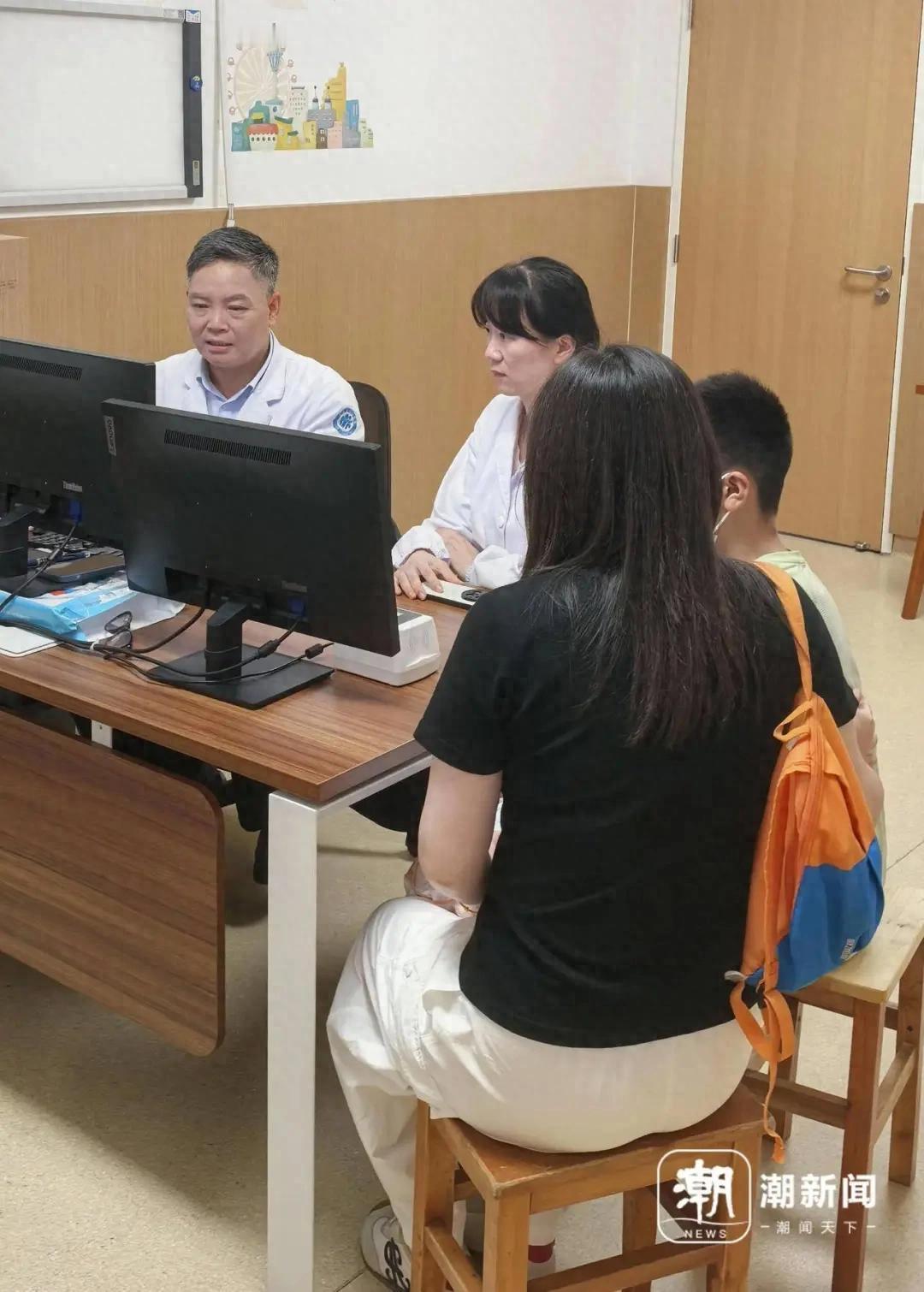 杭州有个叫壮壮的男孩，今年13岁，从9岁开始就被偏头痛死死缠住，4年时间反反复复