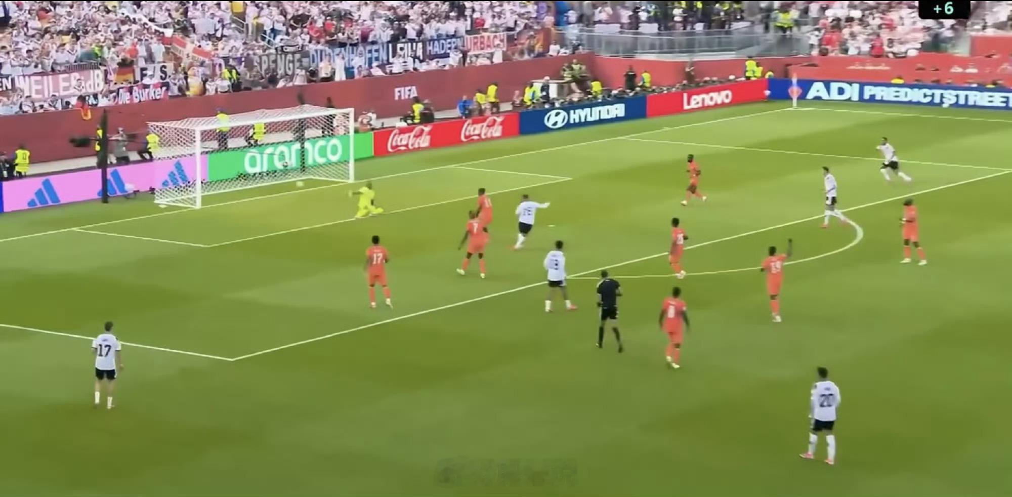 德国绝杀进球德国绝杀进球 这球进的漂亮，科特迪瓦后期有点走神呀～这一走神，把德国