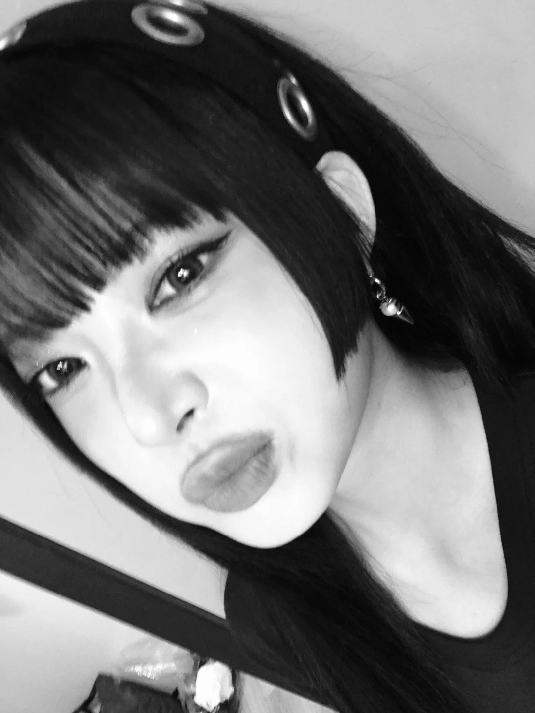 LE SSERAFIM 洪恩採😈🖤 ​​​