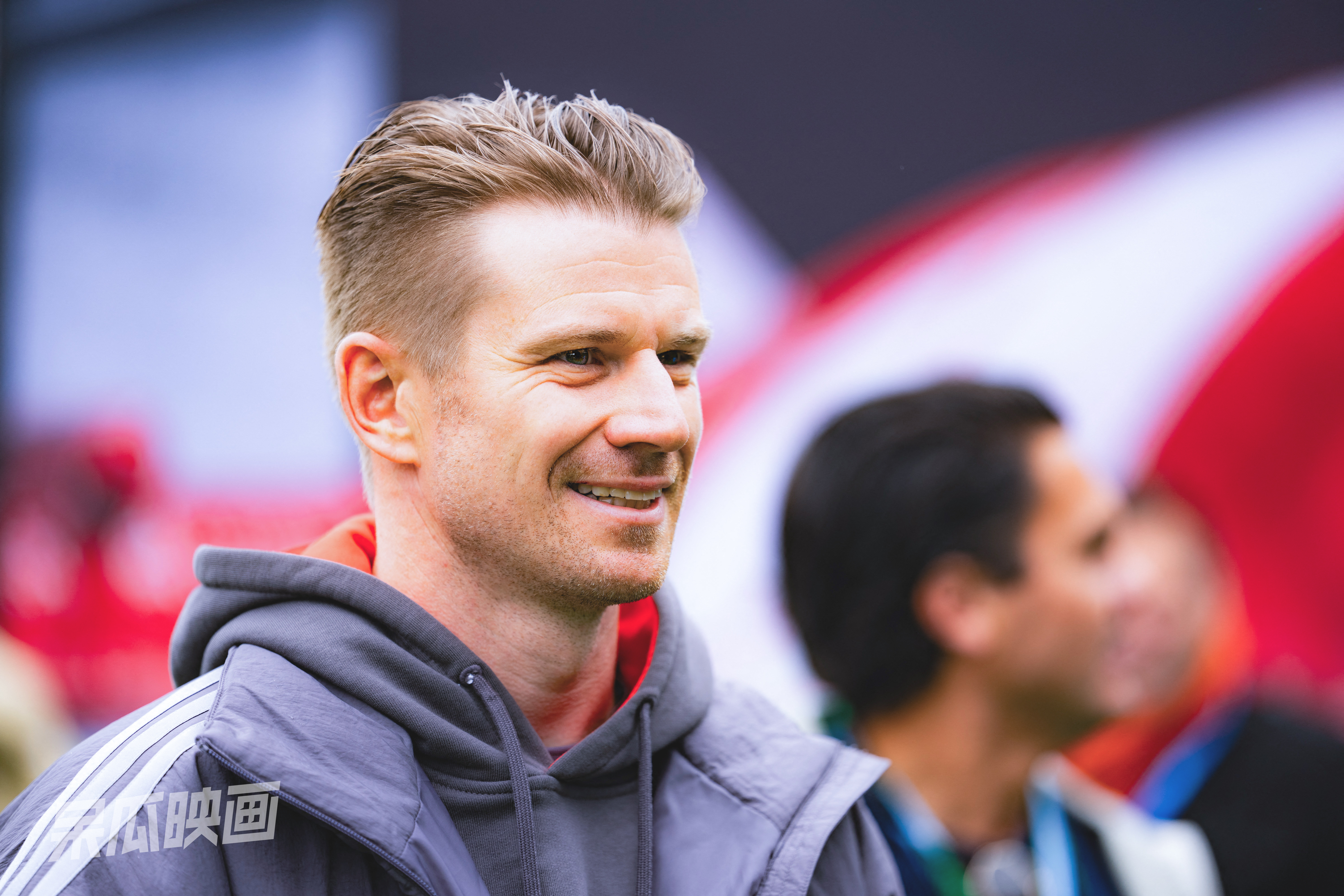 Nico Hülkenberg 今日加拿大正赛上班照🦊瑠璃色的眼珠里，好像蕴藏