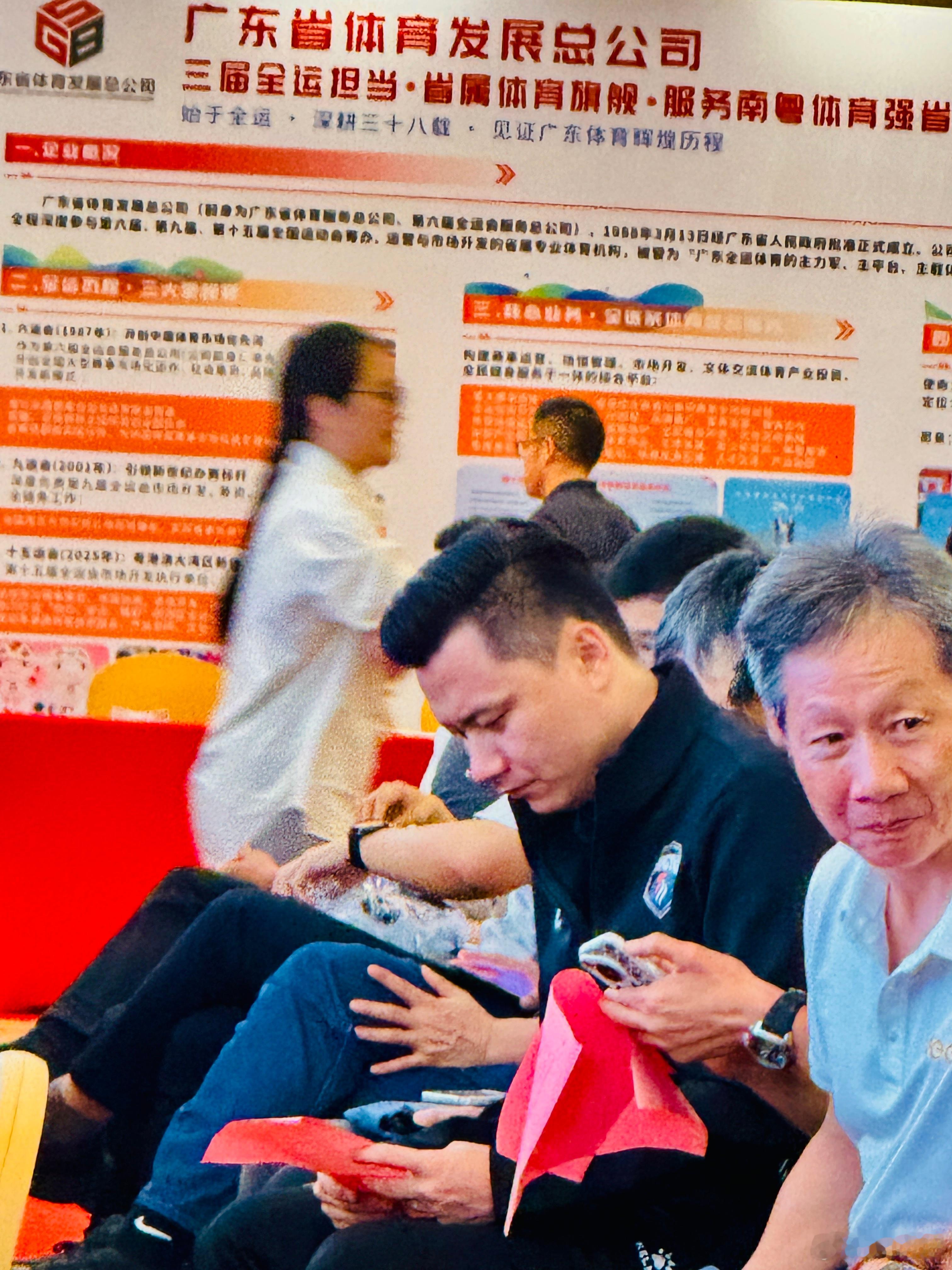 粤超发布会现场有你们熟悉的人鸣聊体育粤超广州队 广州·亚洲国际大酒店