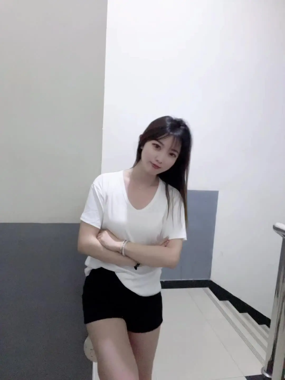 我妈说：“不要彩礼 你能嫁出去就行”😂