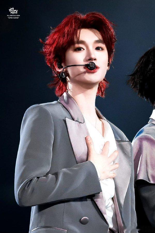 谭松韵丁程鑫居然一起演过偶像剧啊啊啊！《旋风少女 2》的 DNA 动了！谭松韵的