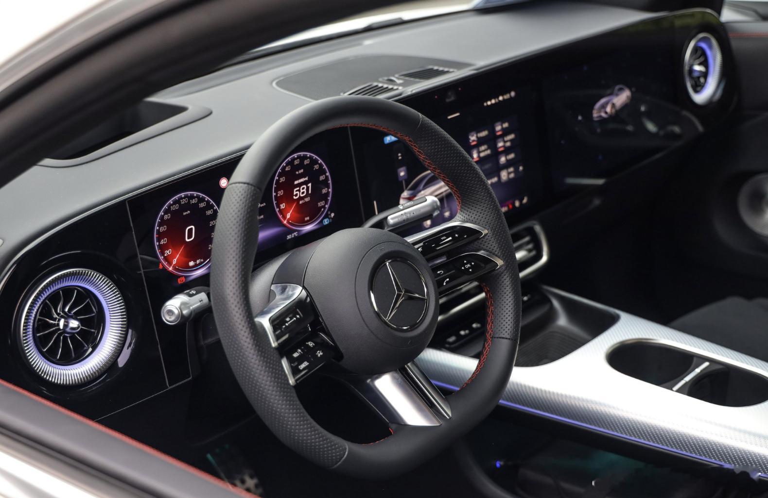 奔驰公布了2025广州车展阵容，纯电打头阵，全新纯电CLA和梅赛德斯-AMG G