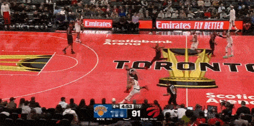 底角接球三分~！！！ 