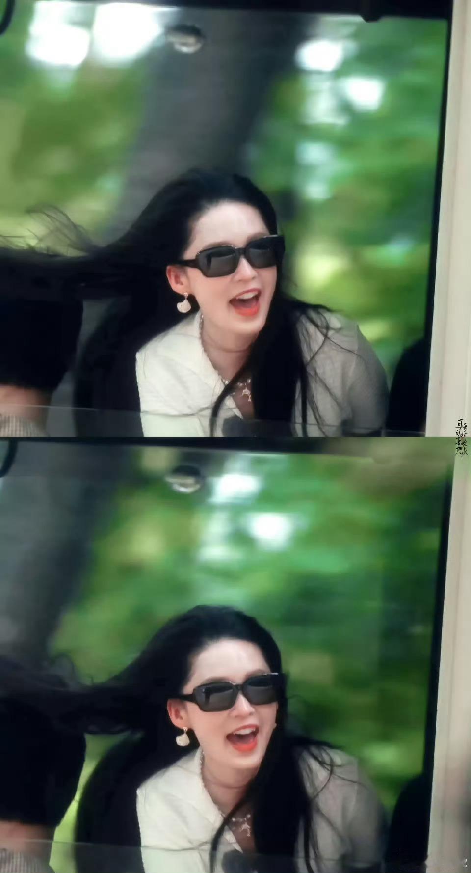 连风都偏爱李沁的发丝花少李沁路透直接封神！白衫墨镜配风拂发丝，随性氛围感拉满，像
