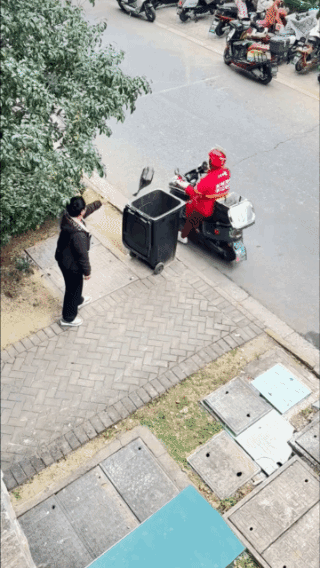 扔垃圾
也要有仪式感！