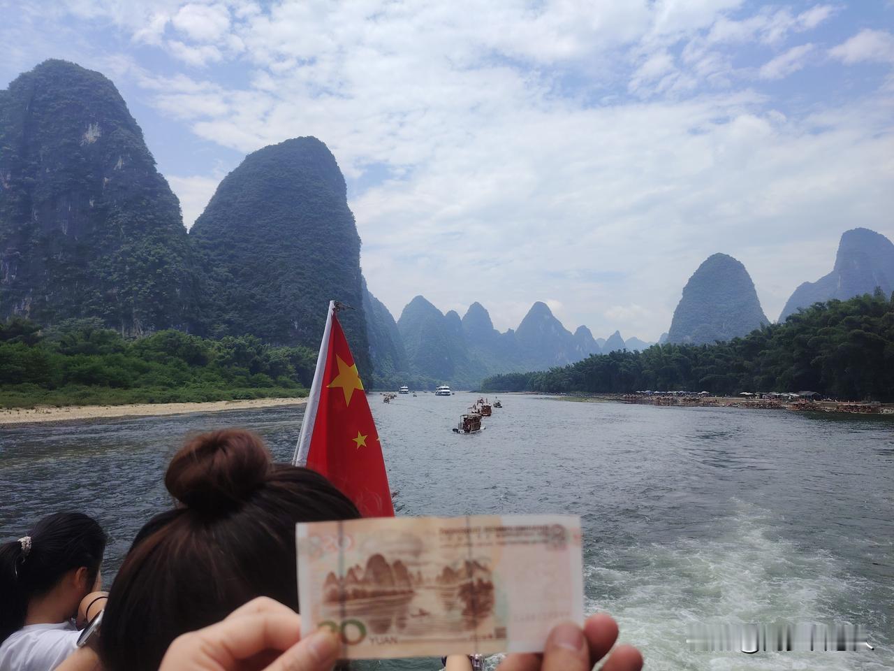 去旅游抱怨当地美食的人，他们到底是啥想呢？真的很不理解这种人！

有网友问厦门到