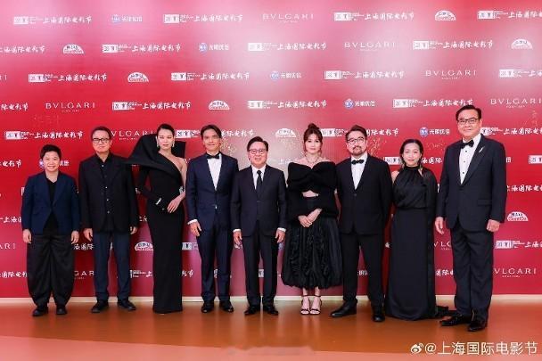 【On.cc】胡杏兒貴氣登場　馮德倫重返港產片幕前「第28屆上海國際電影節」今晚