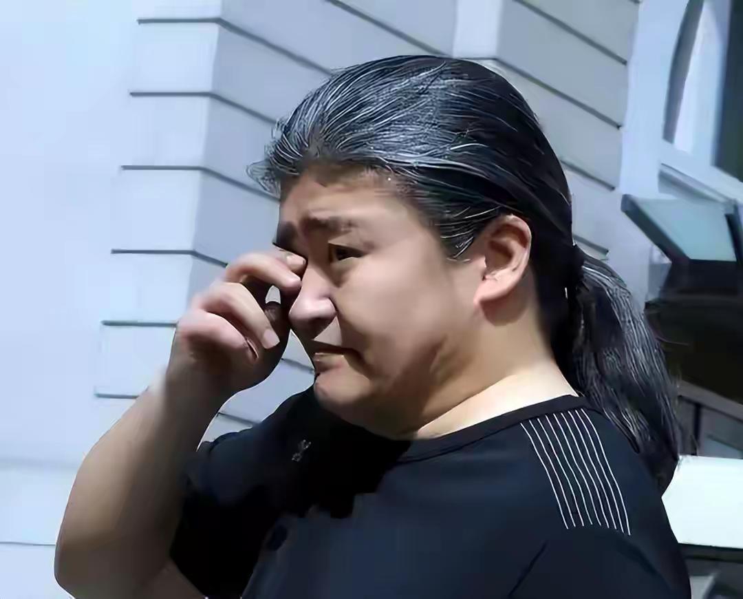 上海金山海边震撼一幕！满头白发的刘欢寒夜高歌《我欲成仙》，背后是与“不死癌症”和