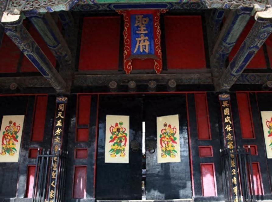 蒋介石撤退台湾为何坚决带走末代衍圣公，孔子后人身上究竟隐藏了哪些不得不带走的秘密