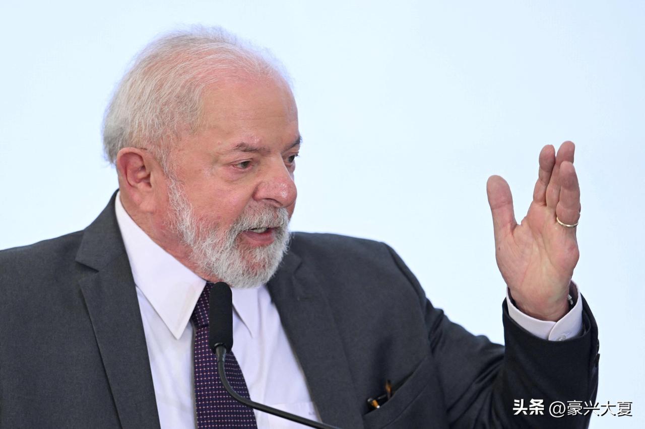 巴西总统卢拉最近发表演讲说：不能让某些人觉得自己拥有了整个世界，一早醒来就开始说