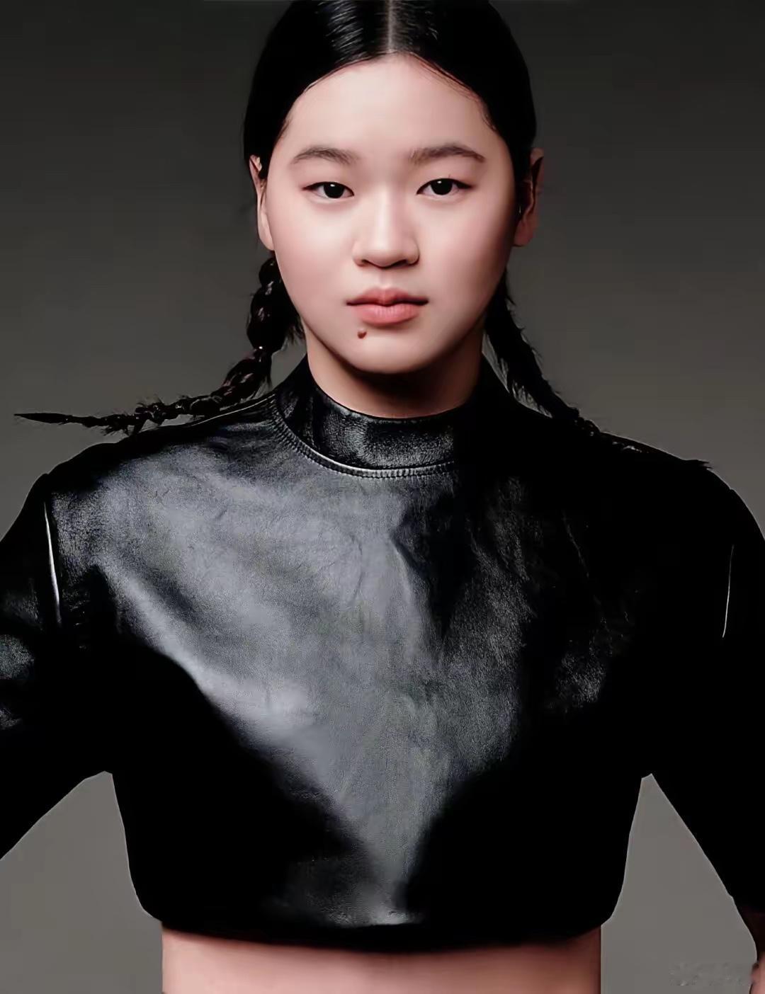 全红婵入选《人物》2025年度面孔，荣获年度体育人物，这实至名归啊！2025年她