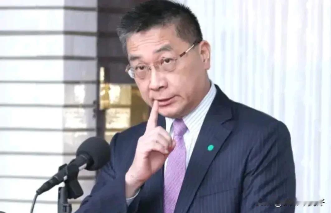 陆续有人退出民众党，绿营秘书长徐国勇叫喊：欢迎加入

柯文哲出来后，对民众党是有