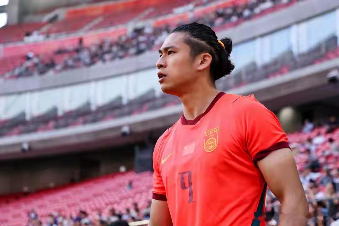 张玉宁结束第二次亚运征途张玉宁6场献2球1助 29岁的张玉宁第二次亚运之旅收官！