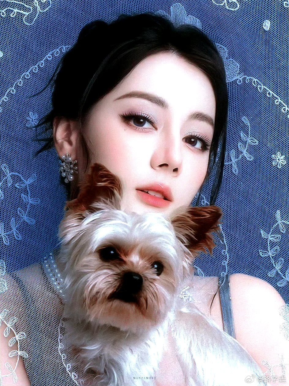 迪丽热巴生日博点赞破1000w爱丽丝都很爱巴巴，明年生日继续约 迪丽热巴