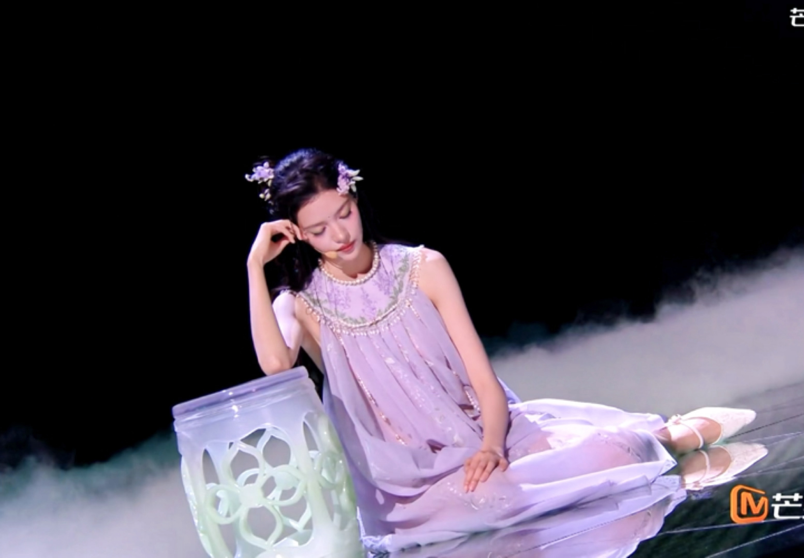 张艺上好漂亮啊 薰衣草精灵降临🧚张艺上薰衣草精灵 浪姐一公直播