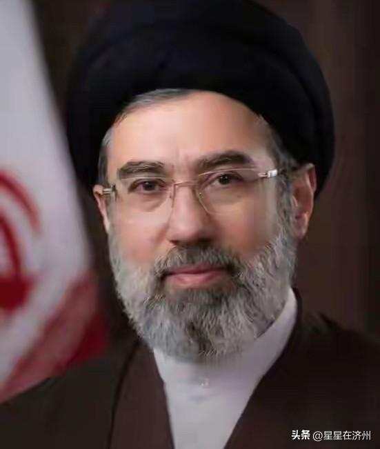 现在网友们最想知道的是，
这位伊朗新最高领袖，
到底是什么状态？
有外媒说……