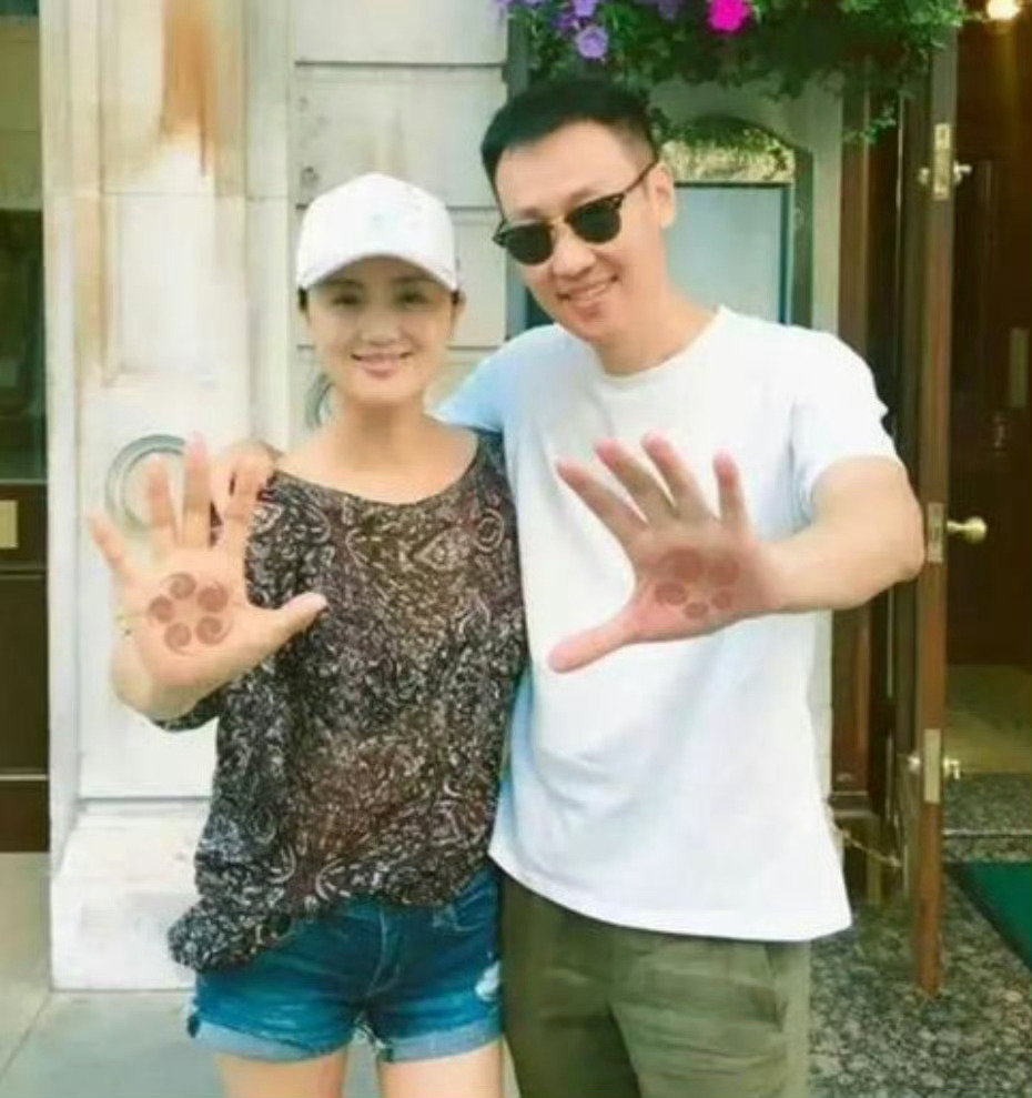 辛柏青、朱媛媛结婚快20年零绯闻，娱乐圈最低调的模范夫妻，剧里剧外都好恩爱！多少