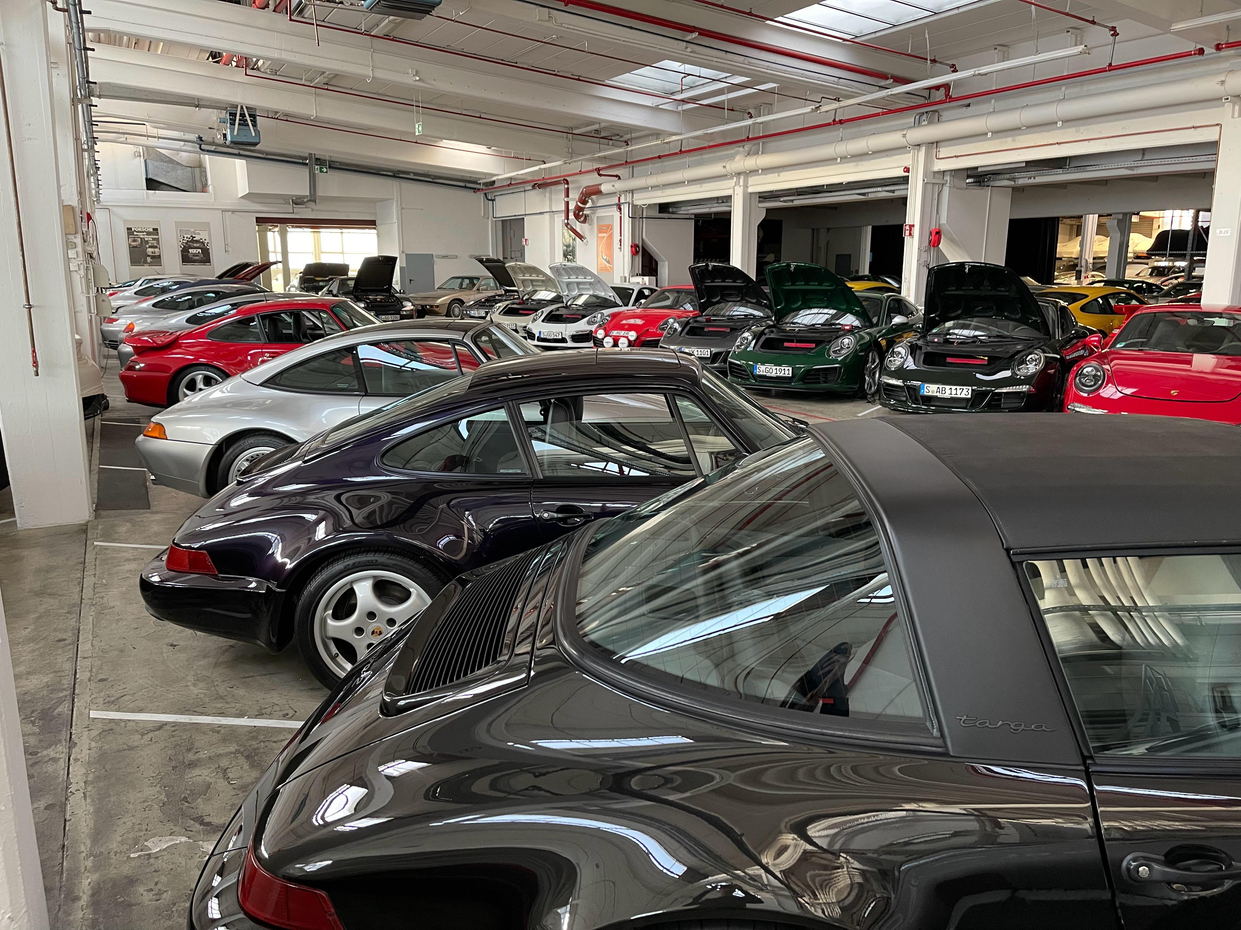 早[太阳]偶尔翻翻老照片，回忆一下还是很开心的[爱你] ​​​