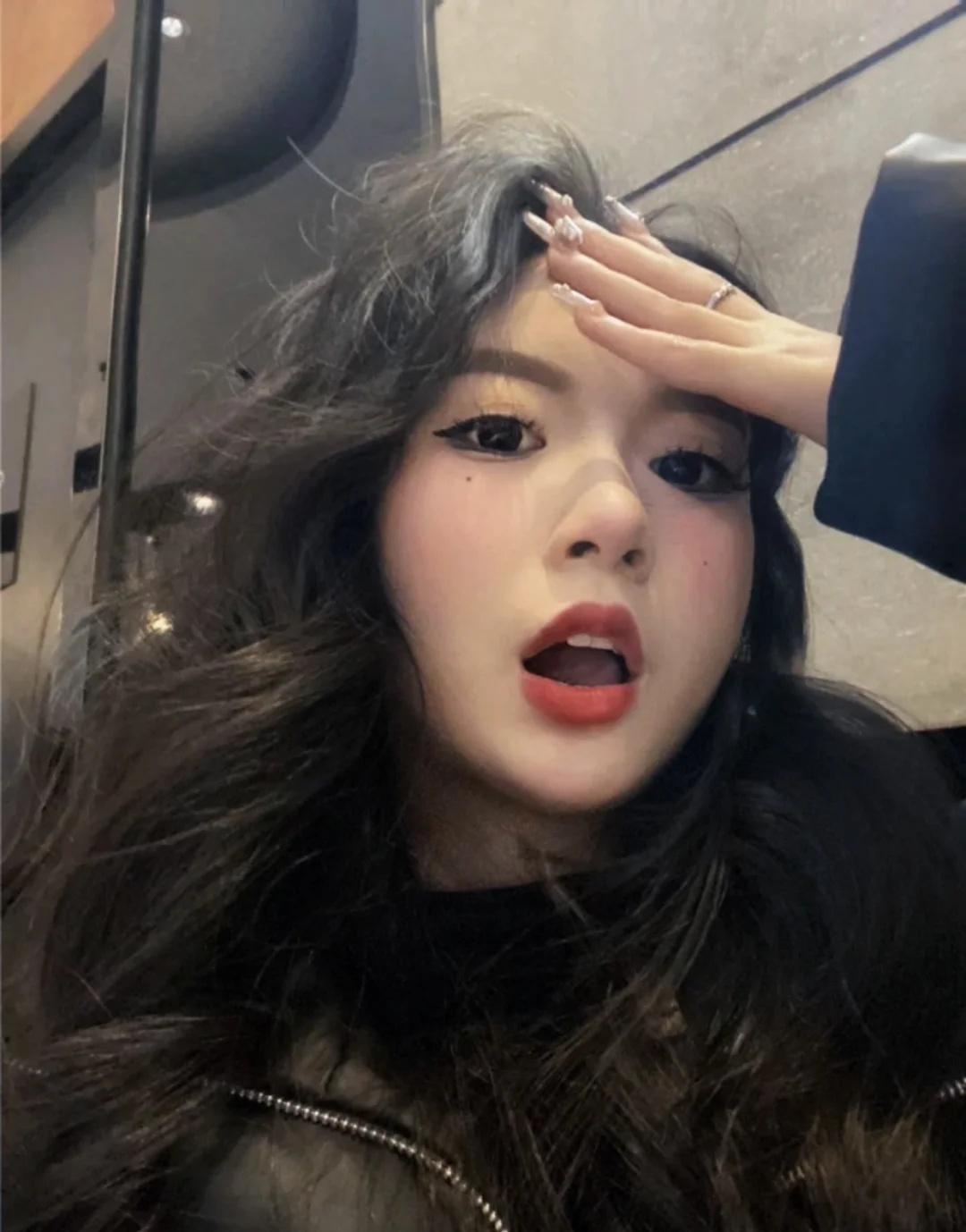 让生活慢一点
慢悠悠生活  用心感受生活  生活慢一点再慢一点  依旧热爱生活 