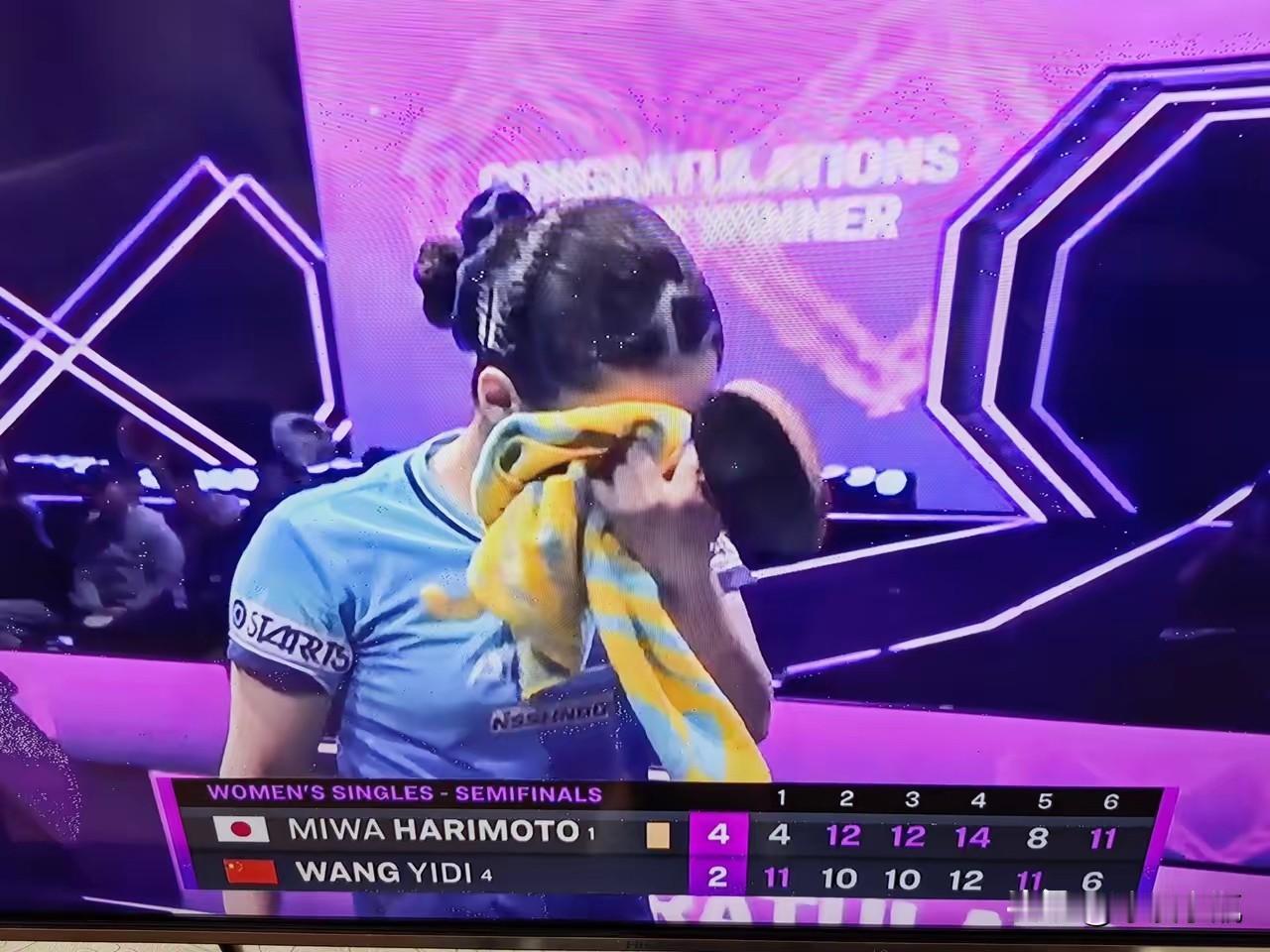 很遗憾，大迪没拦住张本美和，2-4止步半决赛。开局11：4，连续三局爆分，大迪输