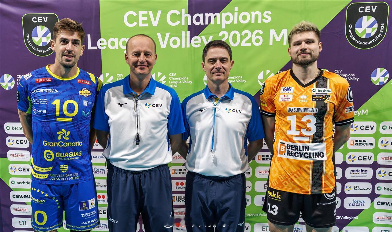 【2026男排欧冠 小组赛：柏林回收3-0拉斯帕尔马斯】北京时间12日凌晨，正赛